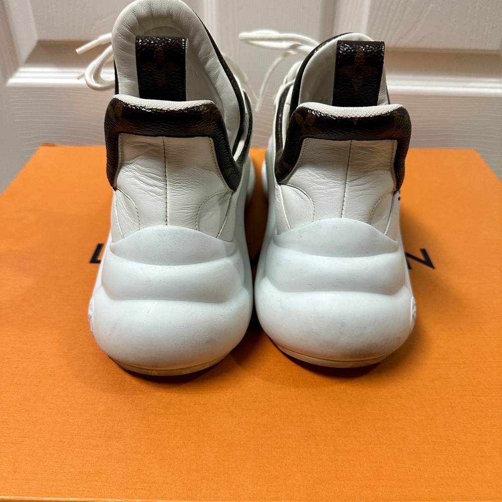 Louis Vuitton Kids White Sneakers with Brown Monogram Trim and Red Heart Accent - Picture 3 of 7